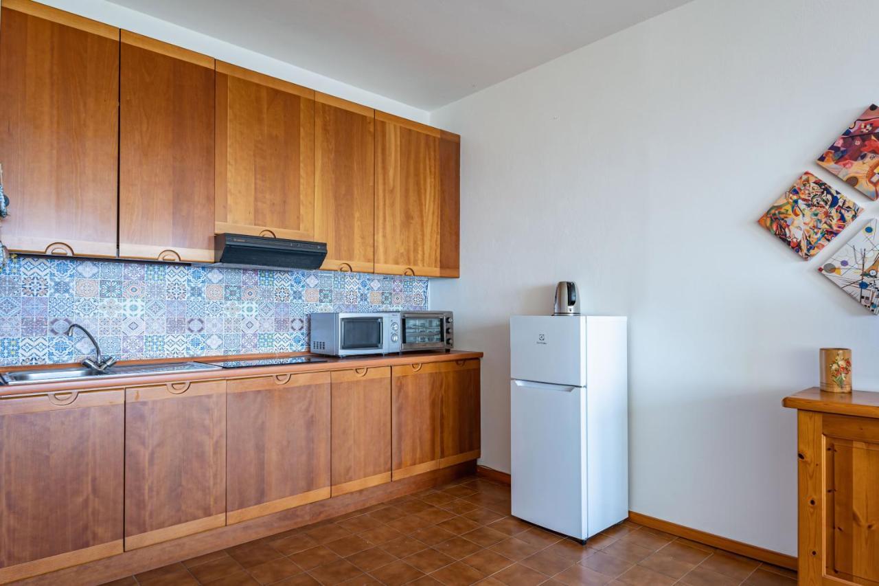 L&M Apartments - Pool - By Host4U Muscoline Extérieur photo